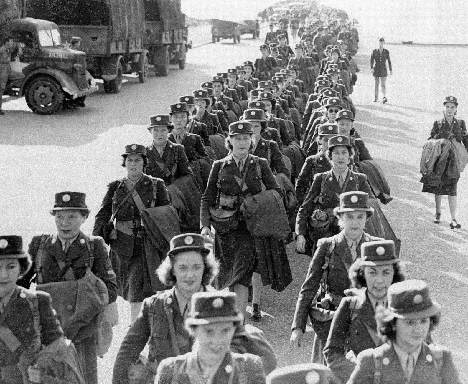 1943: WWII England